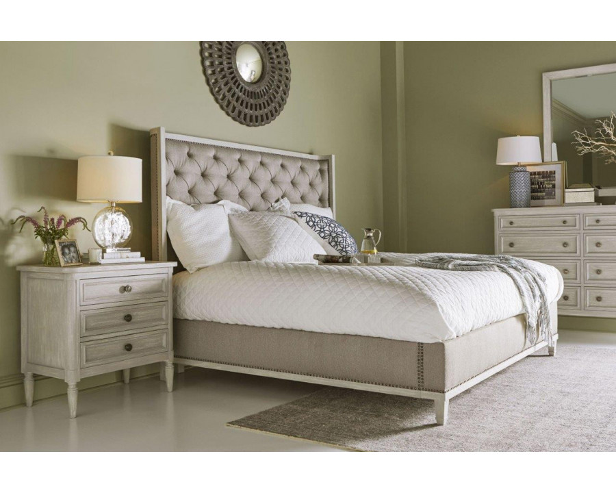 A.R.T. - Artiste Chippy Gray Anna Flint Upholstered Panel Bedroom Set