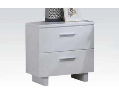 ACME - Lorimar Nightstand in White/Chrome Leg