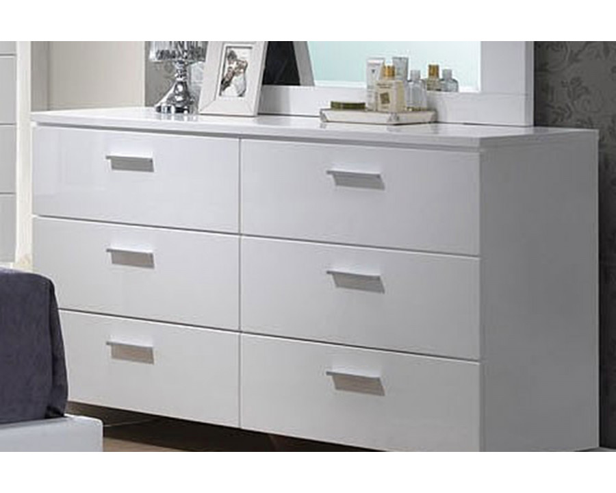 ACME - Lorimar Dresser in White/Chrome Leg