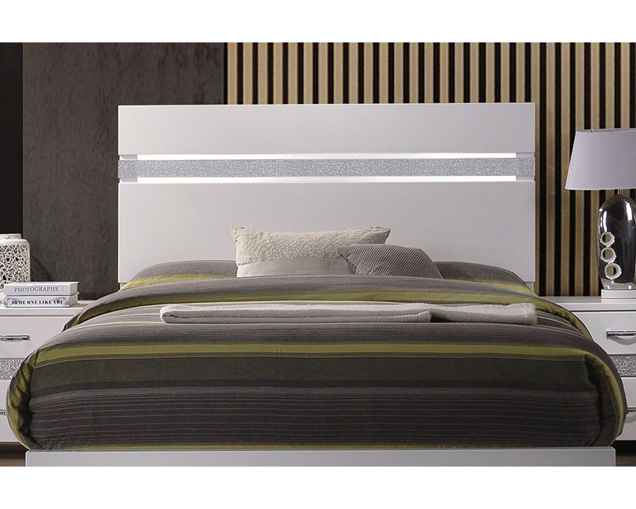 ACME - Naima II White High Gloss Platform Bed