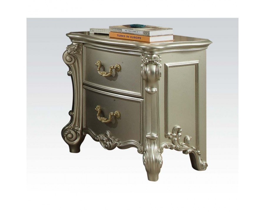 ACME - Vendome II Nightstand in Champagne