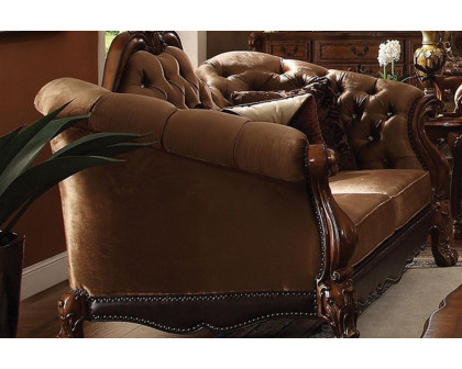 ACME - Versailles Loveseat