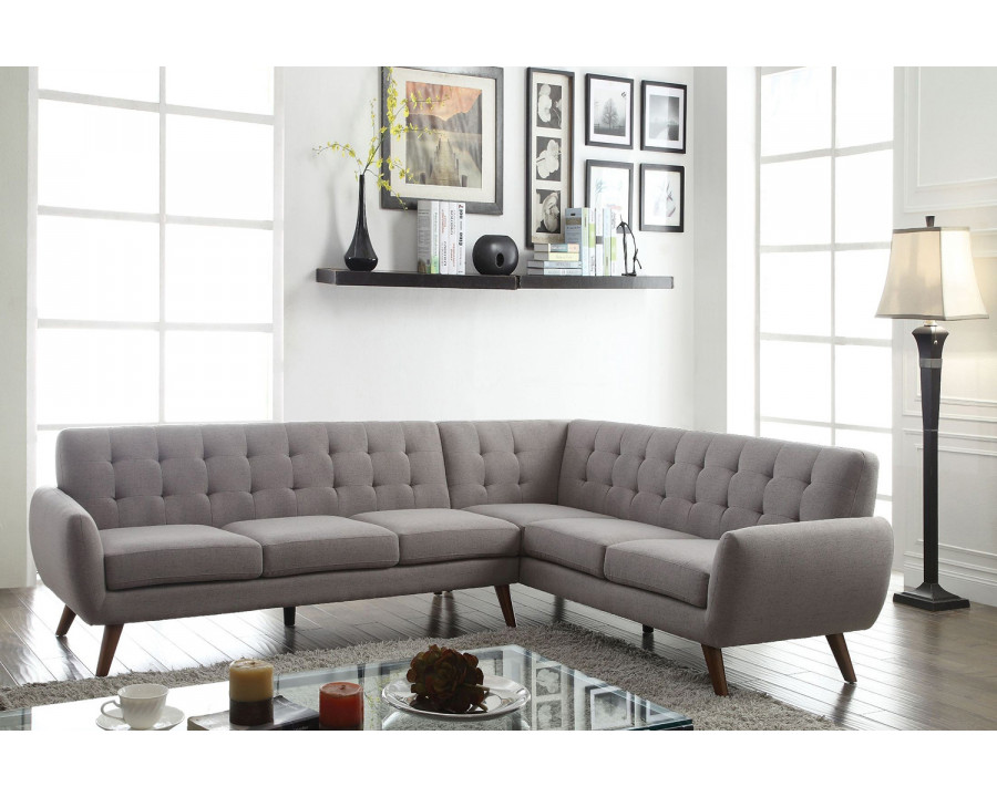 ACME - Essick Sectional Sofa in Light Gray