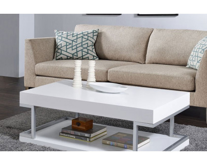 ACME - Aspers Coffee Table in White Top/Chrome