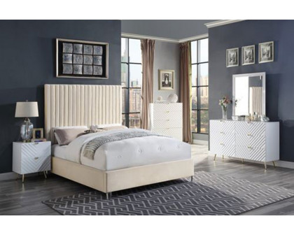 ACME Edzia Eastern King Bed - Beige Velvet