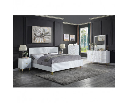 ACME Gaines CK Bed - White High Gloss