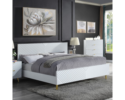 ACME Gaines CK Bed - White High Gloss