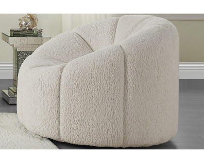 ACME - Osmash Chair with Swivel in White Teddy Sherpa