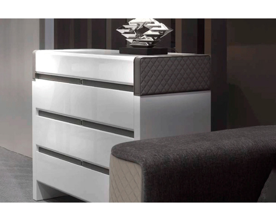 Alexandra - Master Dresser in Shiny White Lacquer