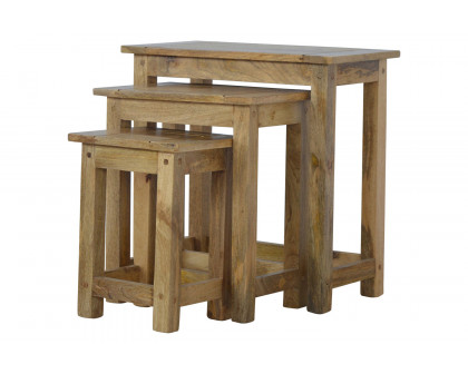 Artisan - Country Style Nesting Tables