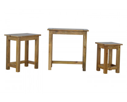 Artisan - Country Style Nesting Tables