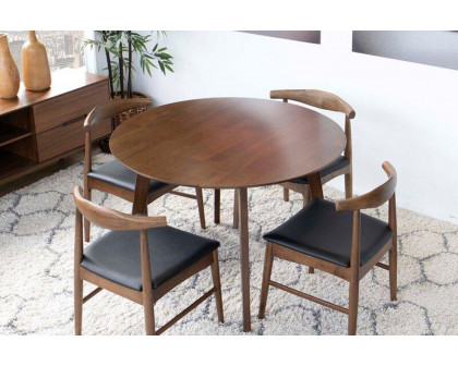 Ashcroft - Aliana Dining Set with 4 Winston Chairs