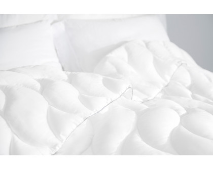 Bedgear Performance Comforter - Full/Queen Size, Light Weight