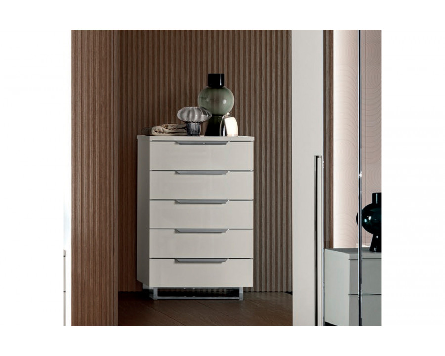 Camelgroup - Kimera Chest in White