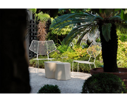 Casamania Alieno Peacock Outdoor Lounge Chair - White