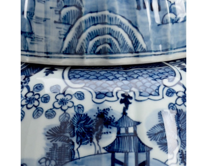 Chelsea House - Lidded Spencer Vase in Blue/White