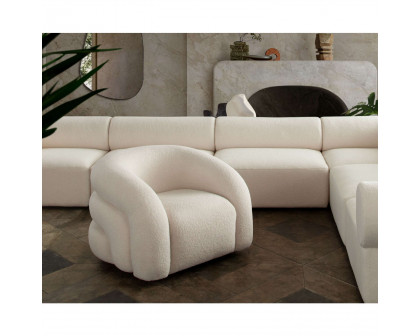 Diamond Sofa™ Quantum Sherpa Swivel Accent Chair - Ivory