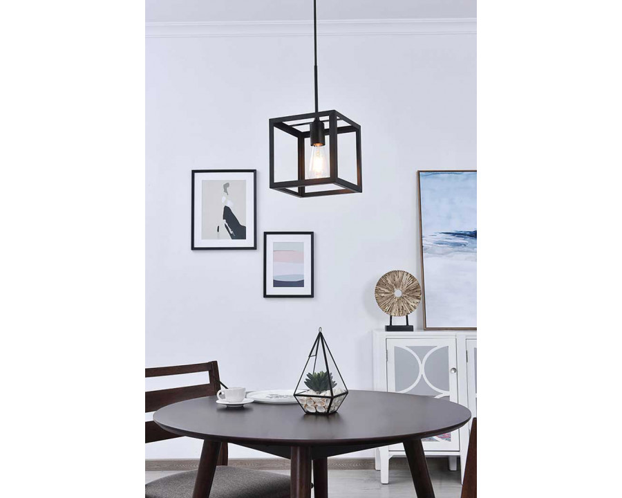 Elegant Resolute 3 Light Pendant - Black, L 8" (LD4063D8BK)