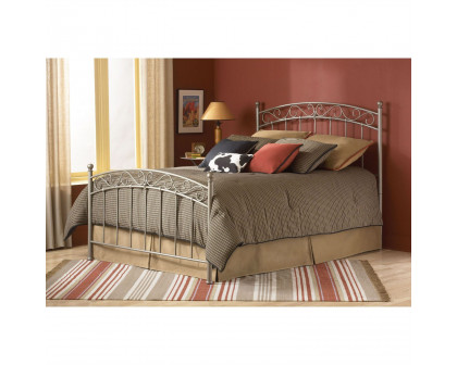 FaFurn - Queen Size Bed Frame with Headboard and Footboard in Metal