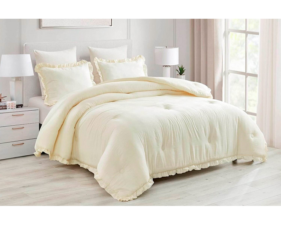 FaFurn - 3-Piece Oversized Ruffled Edge Comforter Set (RETCSIV4539872)