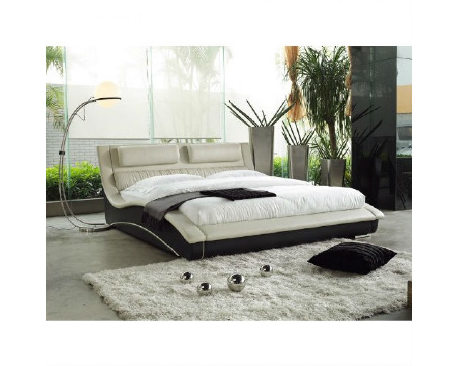 FaFurn - Modern Curvy Queen Size Platform Bed Frame with Headboard in Black, Leather