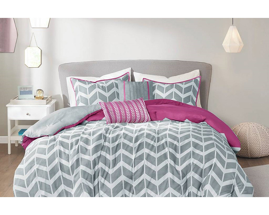 FaFurn Reversible Comforter Set with Chevron Stripe - Gray/White/Purple, Twin/Twin XL Size