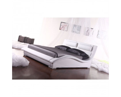 FaFurn - Modern King Size Platform Bed with Headboard in White