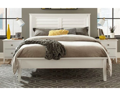 FaFurn Contemporary Solid Pine Platform Bed in Queen Size - White