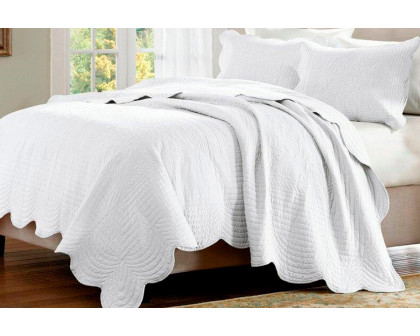 FaFurn - 3-Piece Reversible Scalloped Edges Quilt Set (WHQSED1628465)