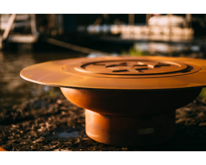 Fire Pit Art Saturn with Lid Liquid Propane - All Weather Electronic Ignition AWEIS - Iron Oxide Patina