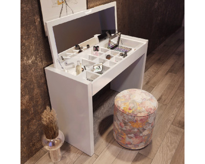 Franco - Mx43 Vanity Dresser