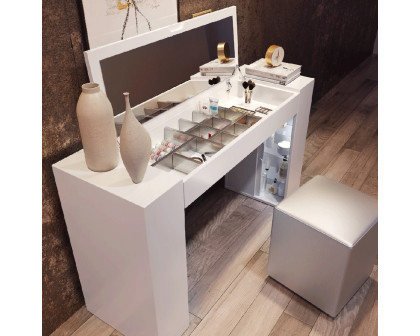 Franco - Mx45 Vanity Dresser