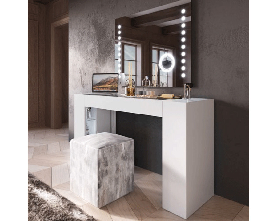 Franco - Mx57 Vanity Dresser