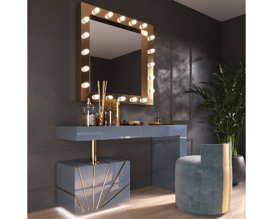 Franco - Oro Vanity Dresser