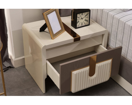 Furnia - Zurih Nightstand in Cream