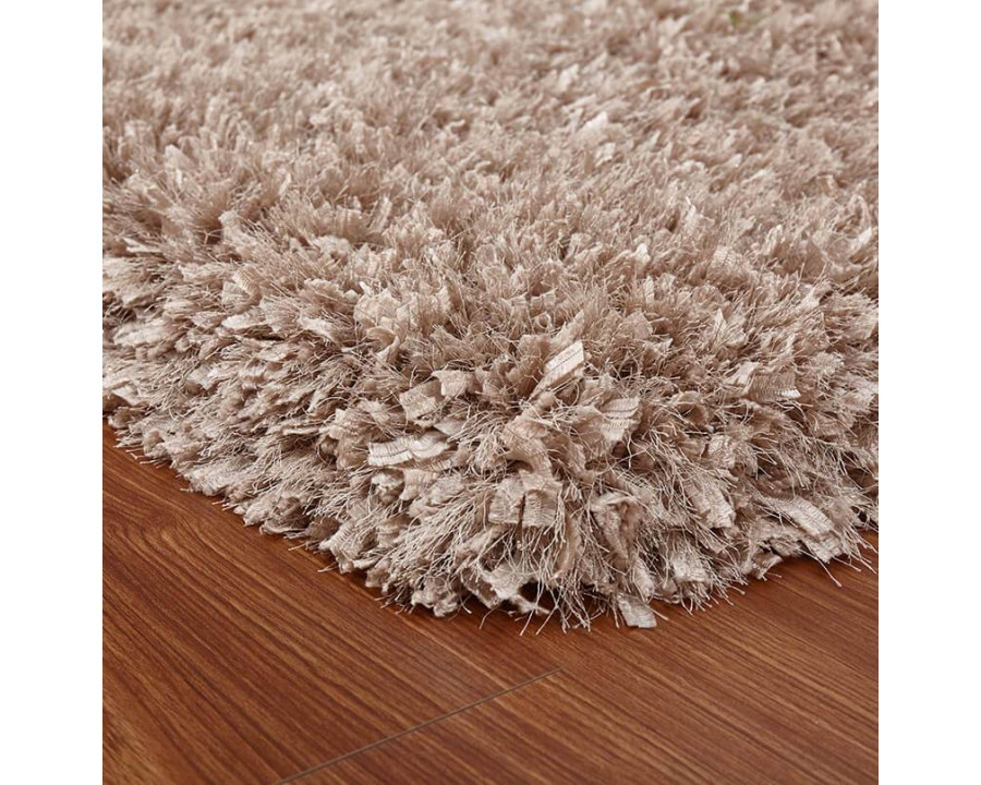 Furnings "Coral" Shag Area Rug High Pile in Beige - 7'L x 5'W x 1"H