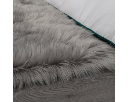 Furnings Cozy Ultra Soft Fluffy Faux Fur Light Gray Area Rug - 5'L x 3'W