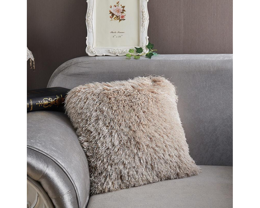 Furnings - Decorative Shaggy Pillow in Beige