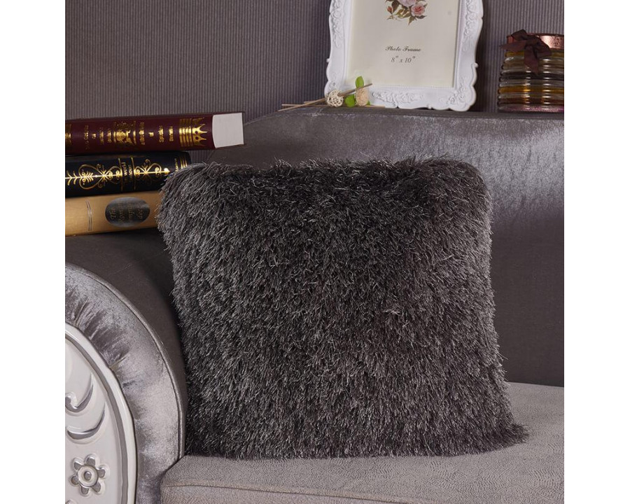 Furnings - Decorative Shaggy Pillow with Lurex in Gray