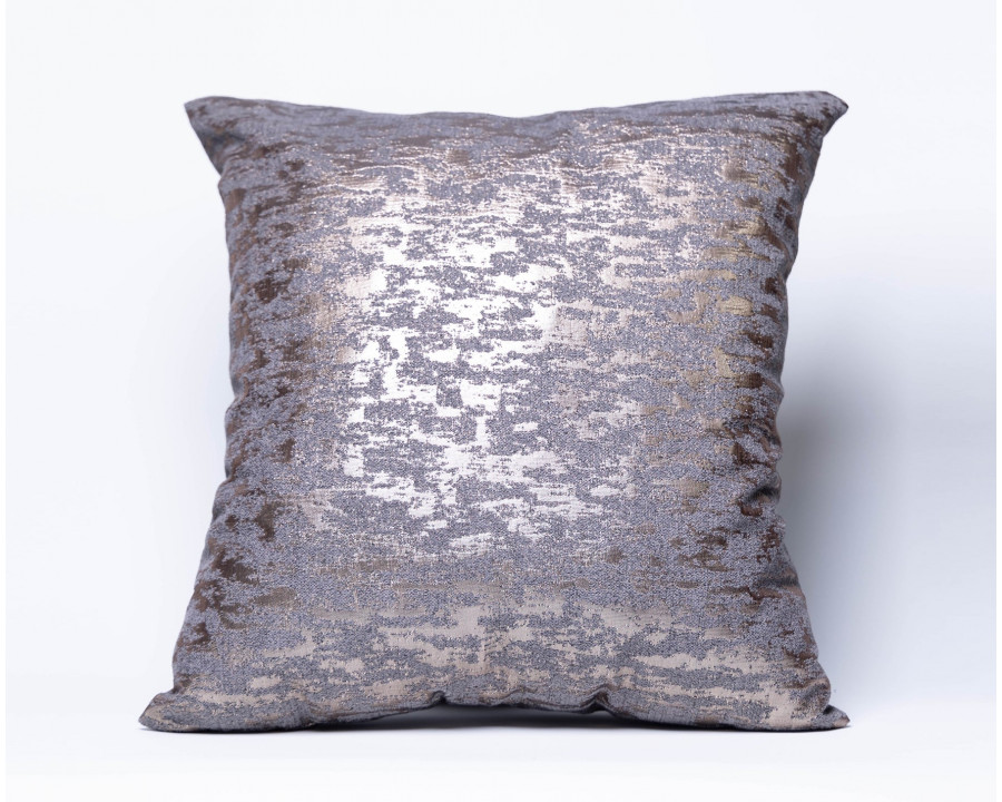 Furnings - Reflection Pattern Silver/Gold Chenille Accent Pillow 18" x 18"