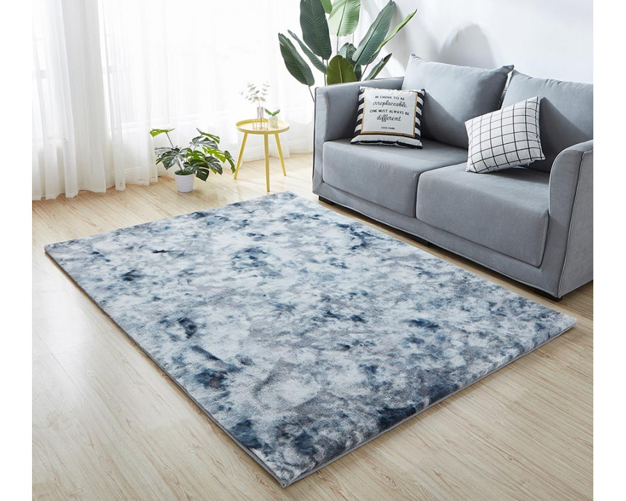 Furnings - Lily Luxury Gray Tie-Die Chinchilla Faux Fur Area Rug