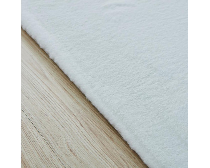 Furnings - Lily Luxury White Chinchilla Faux Fur Area Rug