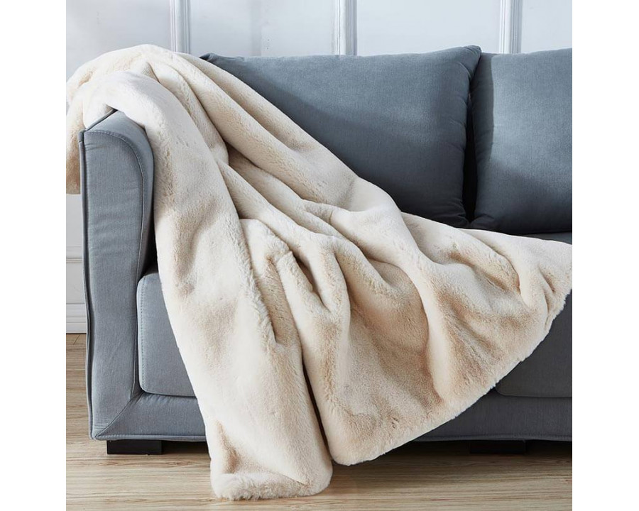 Furnings - Cassilda Luxury Beige Chinchilla Faux Fur Throw Blanket