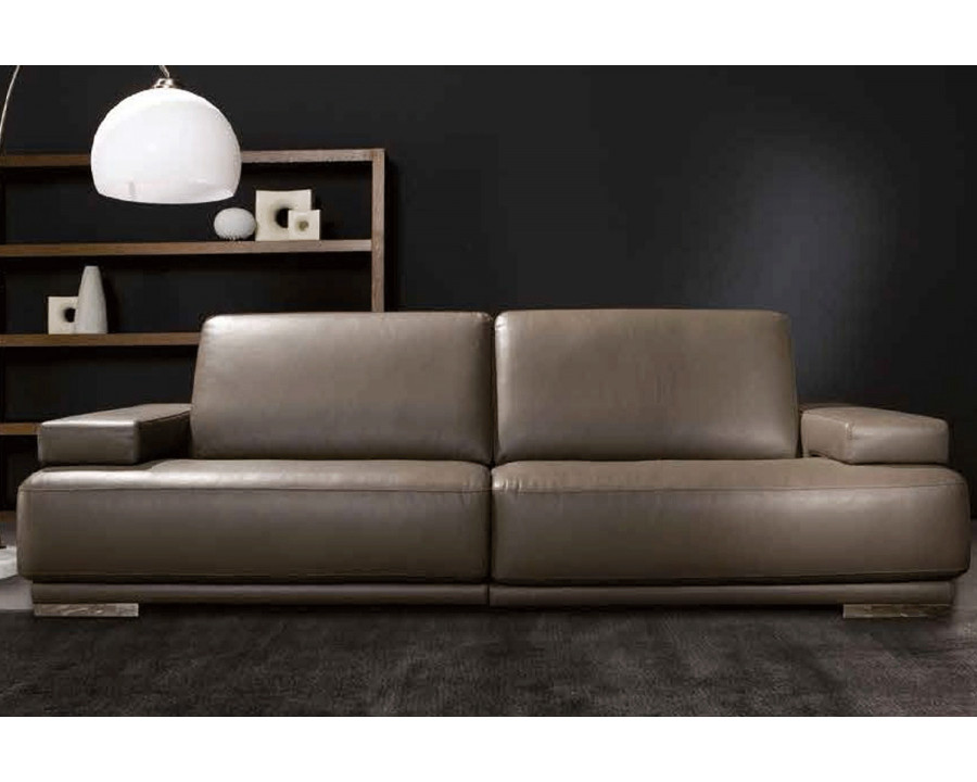 Gamamobel - Byblos Square Arms Sofa in Lux Leather