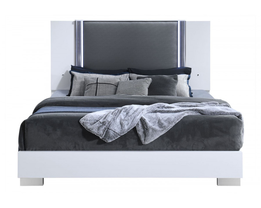 GF Ylime Smooth White King Bed With Led