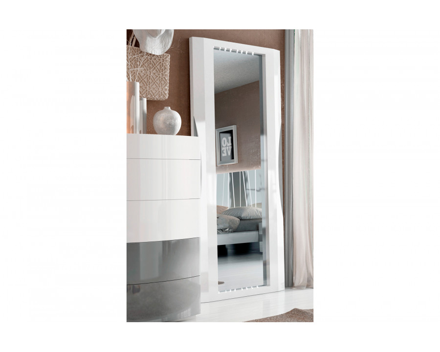 Garcia Sabate - Ronda Rectangular Standing Mirror in White