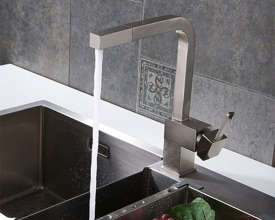 HMR Contemporary Pull-Out Brass Kitchen Faucet