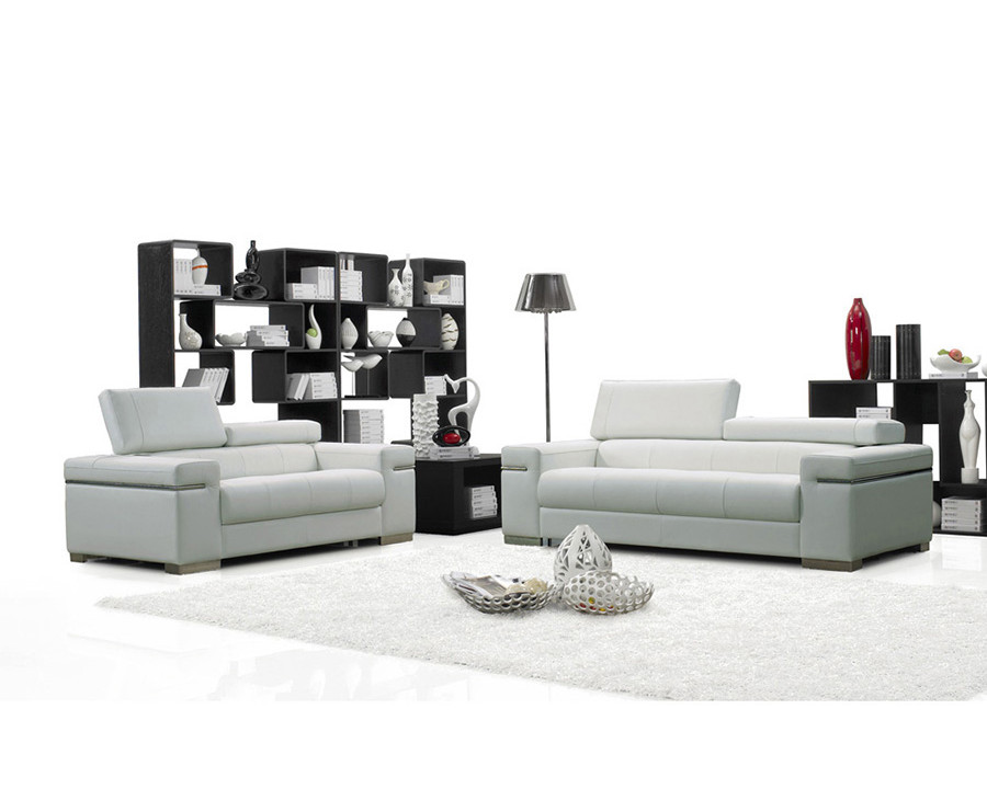 J&M - Soho Loveseat