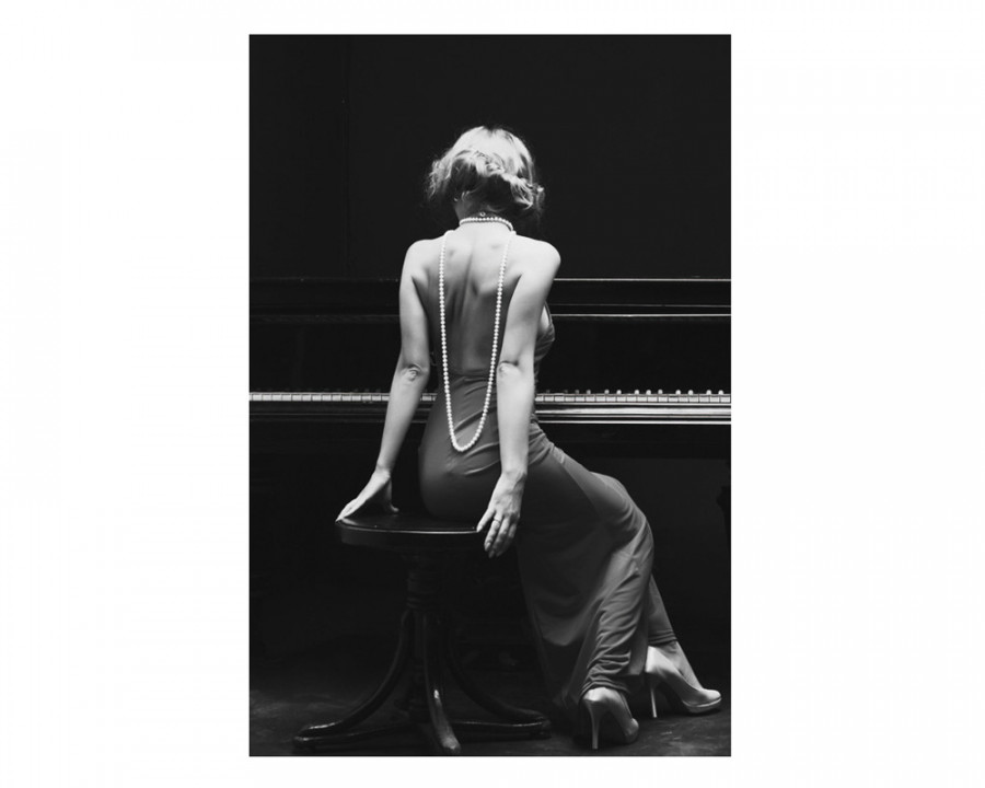 J&M - Wall Art Piano Beauty in Black/White