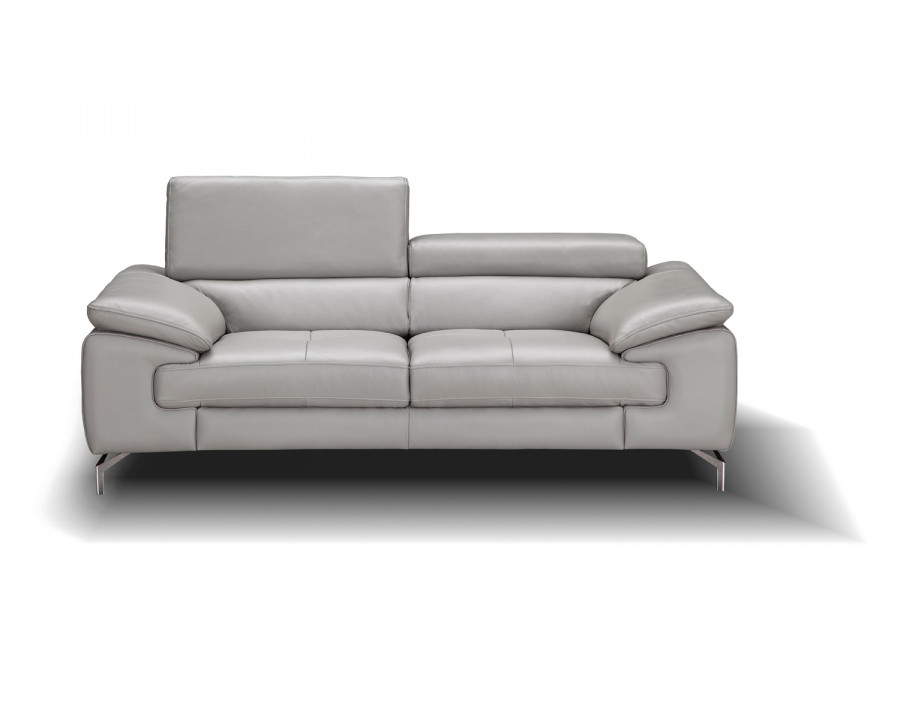 J&M - Liam Loveseat in Gray